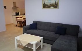 Vasilikis Apartment